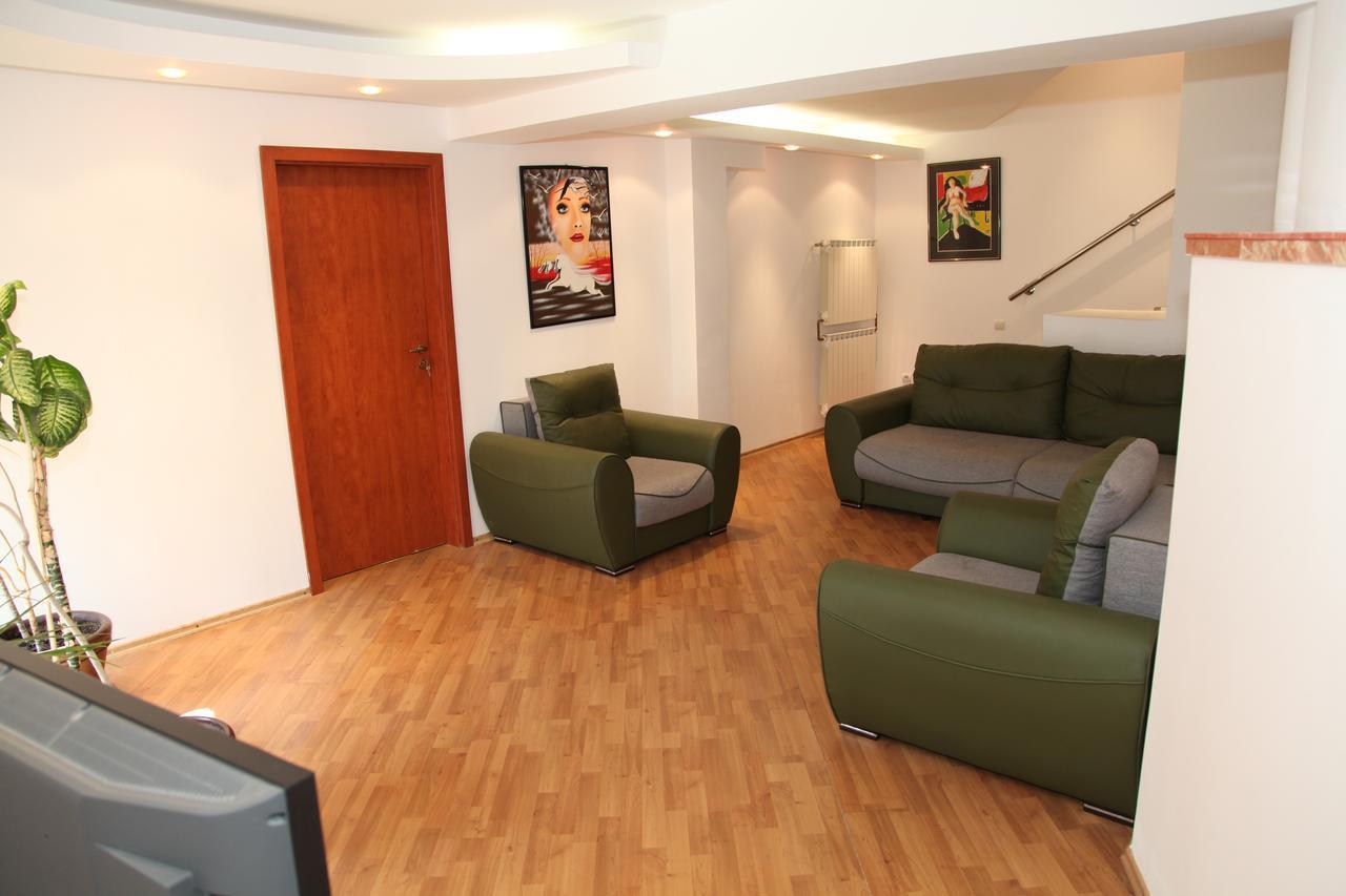 Pensiunea Mihaela Poiana Brasov Ngoại thất bức ảnh